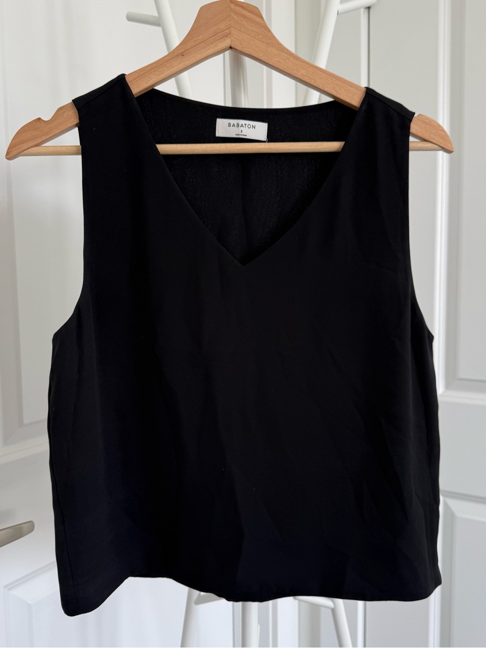 Babaton Black V-Neck Relaxed Camisole